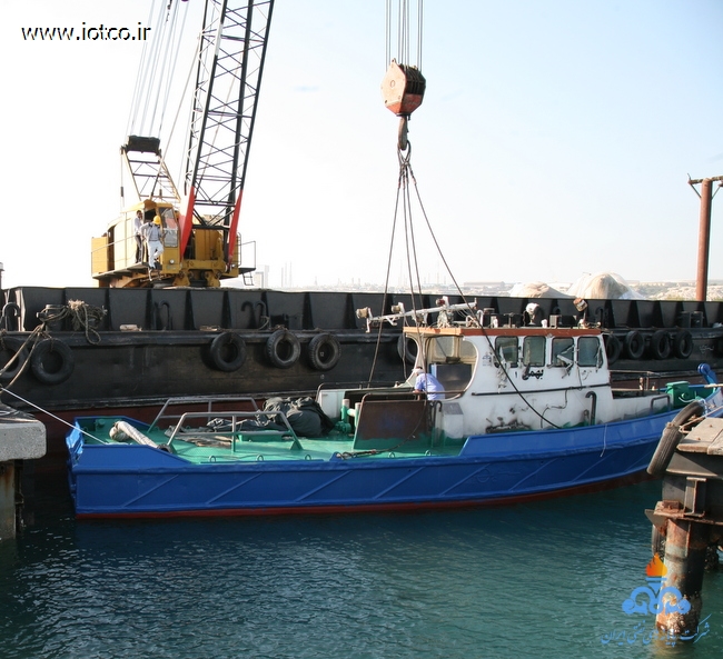 انتقال قایق بهمن یک از ساحل به دریا پس از انجام تعمیرات اساسی 8