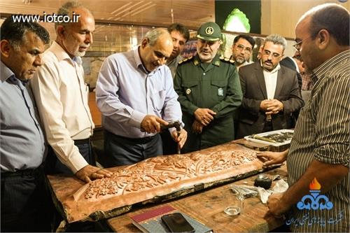 بازدید مدیرعامل شرکت پایانه های نفتی ایران از کارگاه ساخت ضریح جدید خیمه گاه حضرت قاسم(ع) در برازجان