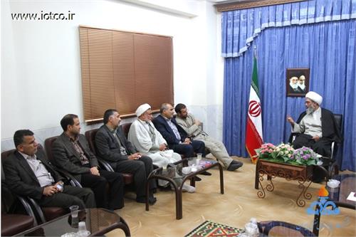 دیدار مشاور وزیر نفت و مدیران پایانه های نفتی ایران با امام جمعه بوشهر