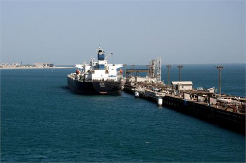 نفت ذخیره شده در نفتکش ها به 52 میلیون بشکه کاهش یافت