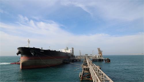 میزان صادرات از پایانه های نفتی ایران بعد از لغو تحریم ها 2 برابر شده است