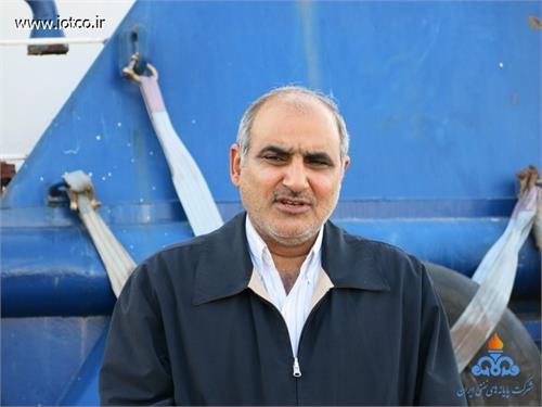 نخستین موتور یدک کش ساخت داخل در پایانه های نفتی ایران بهره برداری شد