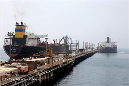 ایران در ماه مه روزانه 2.7 میلیون بشکه نفت صادر کرد