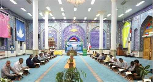 تجلیل از قاریان و خادمان قرآن به مناسبت ختم کلام الله مجید در مسجد ولی عصر (عج) پایانه نفتی خارگ