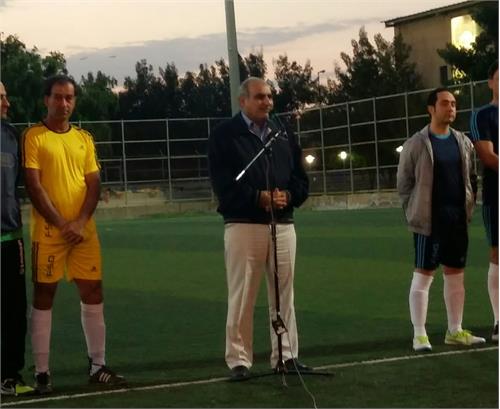 دهه فجر/  مسابقات فوتبال پایانه نفتی ایران در جزیره خارگ آغاز شد