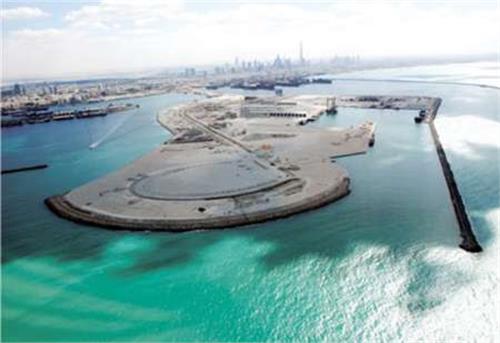 قشم قطب دریایی خلیج فارس در ذخیره سازی نفت می شود