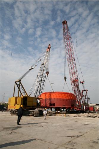 همکاری شرکت های نفتی آذربایجان و ایران برای ساخت و تعمیر گوی های شناور
