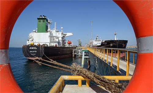 وزارت نفت، فروش نفت ایران را بیش از دو برابر افزایش داد