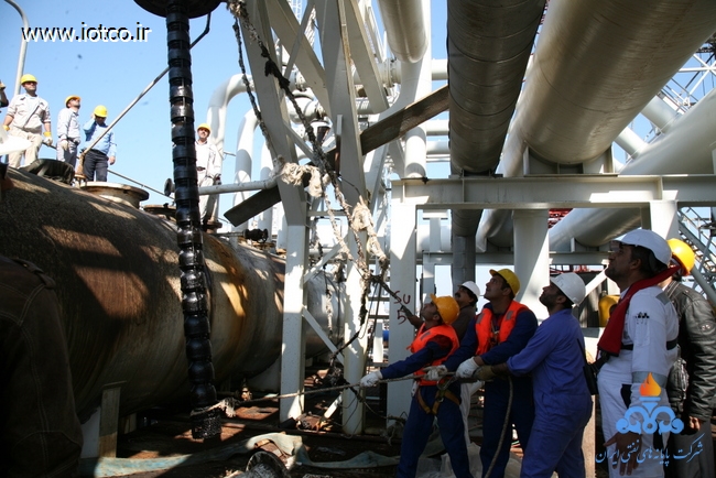 تعویض slop tank پهلوگاههای 11 و 12 اسکله غربی در تاریخ 93/12/11 9