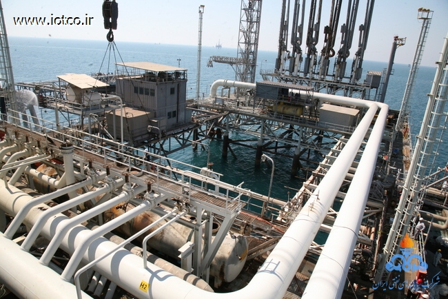 تعویض slop tank پهلوگاههای 11 و 12 اسکله غربی در تاریخ 93/12/11 3