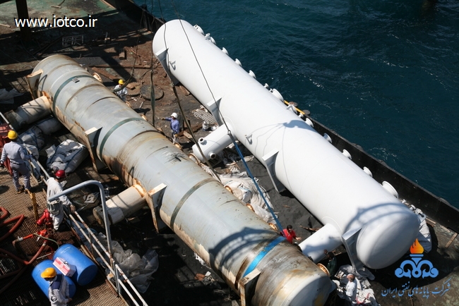 تعویض slop tank پهلوگاههای 11 و 12 اسکله غربی در تاریخ 93/12/11 8
