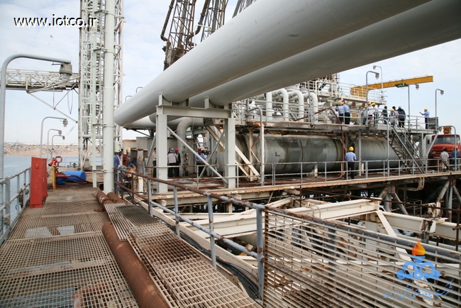 تعویض slop tank پهلوگاههای 11 و 12 اسکله غربی در تاریخ 93/12/11 2