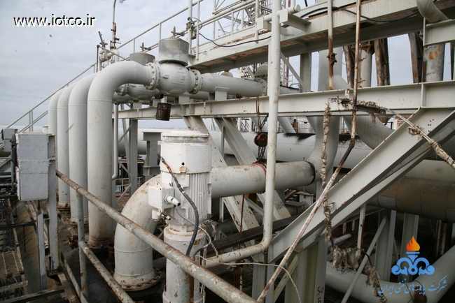 تعویض slop tank پهلوگاههای 11 و 12 اسکله غربی در تاریخ 93/12/11 8