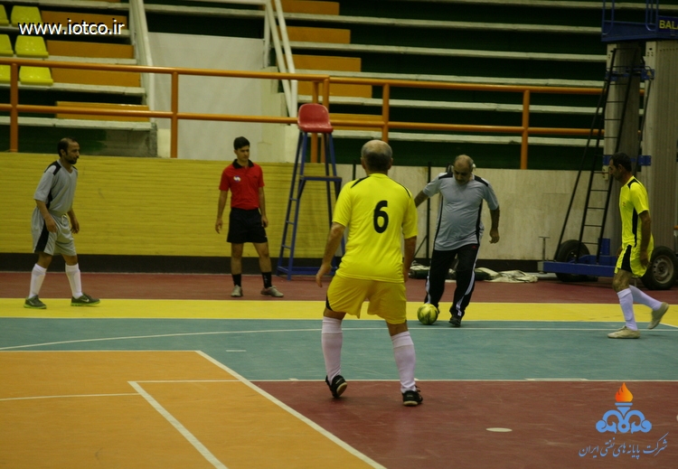 بازی خیرخواهانه فوتسال 8