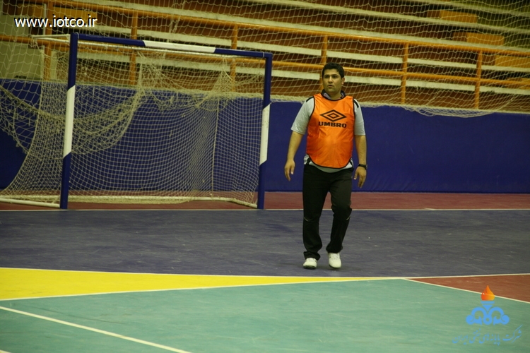 بازی خیرخواهانه فوتسال 8