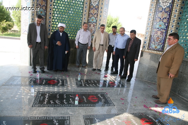 غبار روبی گلزار شهدای گمنام 2