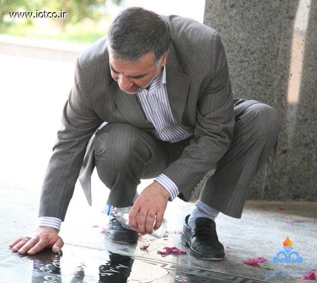 غبار روبی گلزار شهدای گمنام 5