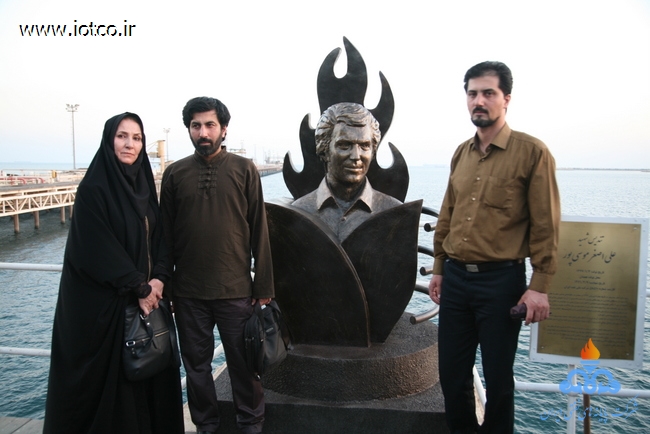 رونمایی از تندیس شهید علی اصغر موسی پور 24