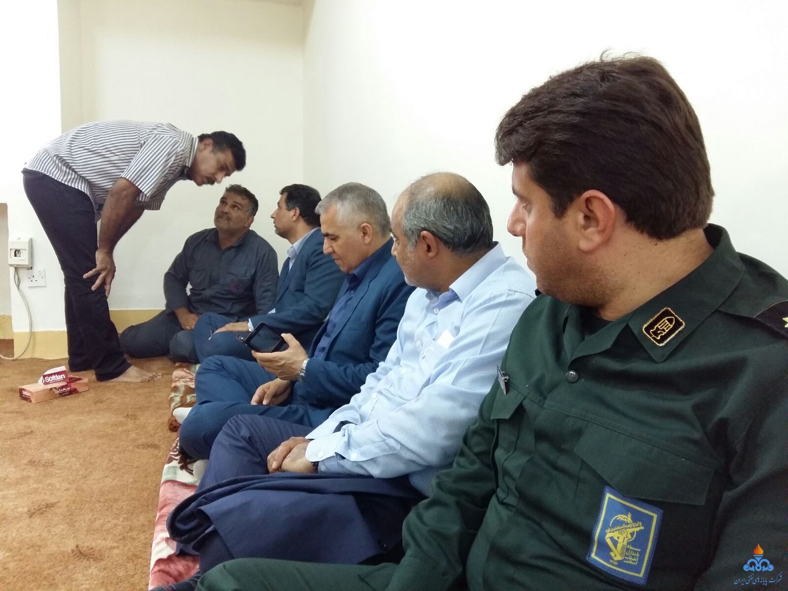 دیدار مدر عامخل شرکت پایانه های نفتی ایران با خانواده مرحوم نسا 2