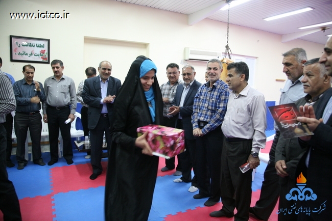 تجلیل از ورزشکاران قهرمان 34