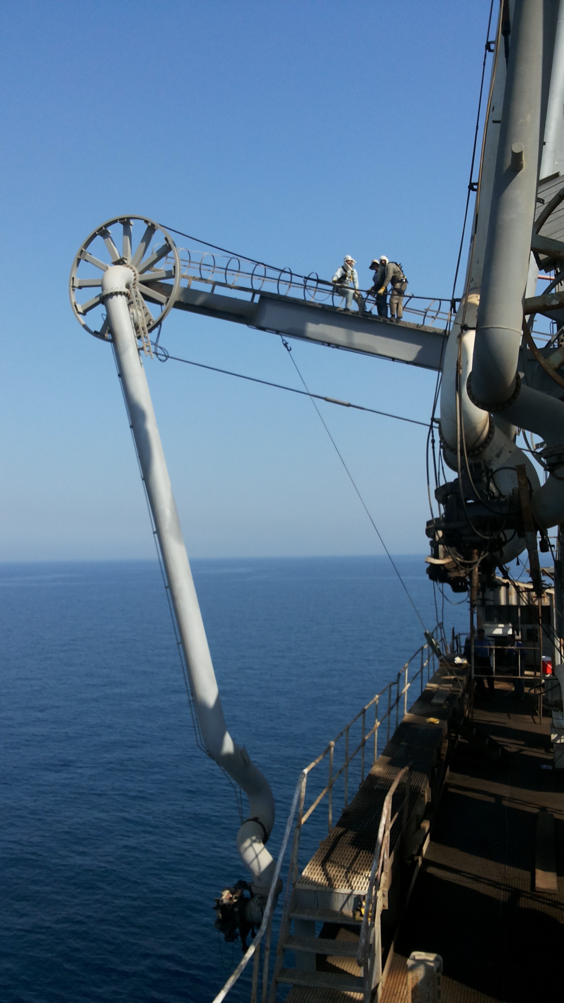 بازوی بارگیری خارگ