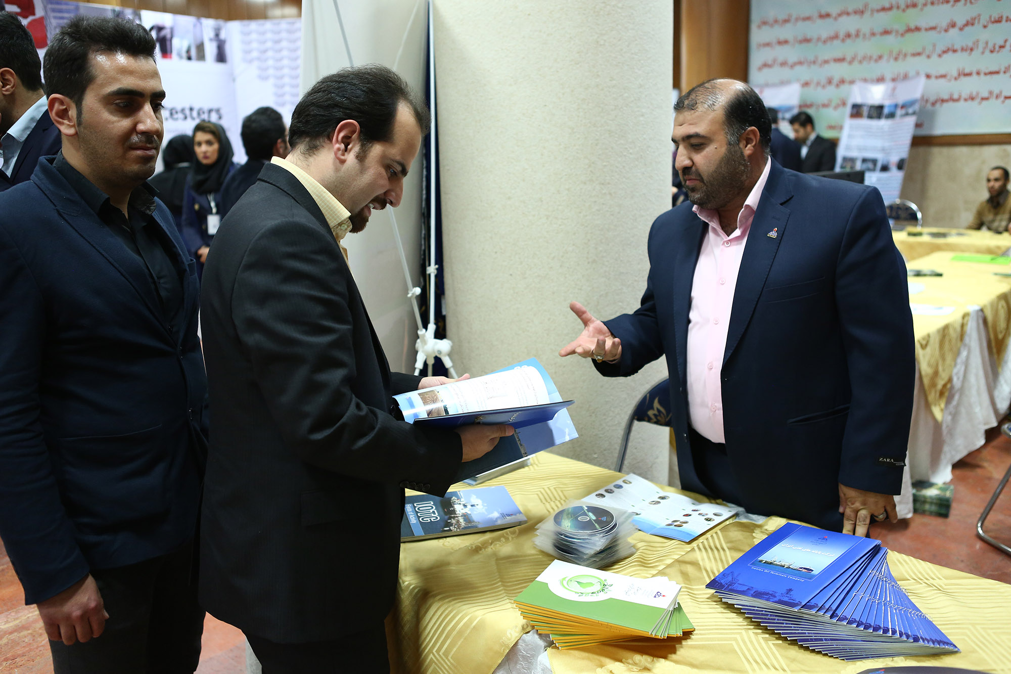 همایش ملی توسعه پایدار، پتروشیمی و صنعت سبز 22