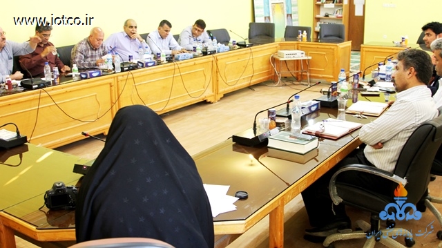 آموزش و پرورش خارگ 13