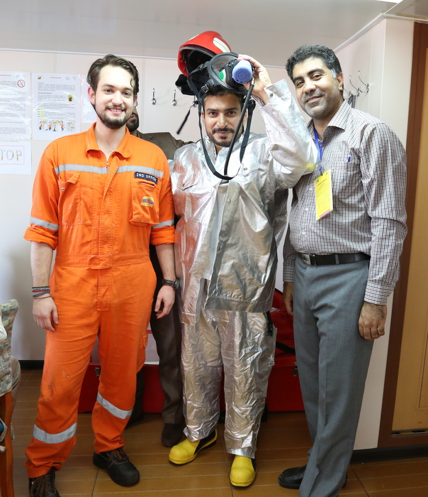 دانشجویان دانشگاه عالی دفاع ملی 28