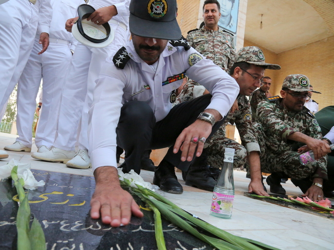 غباروبی گلزار شهدا 5