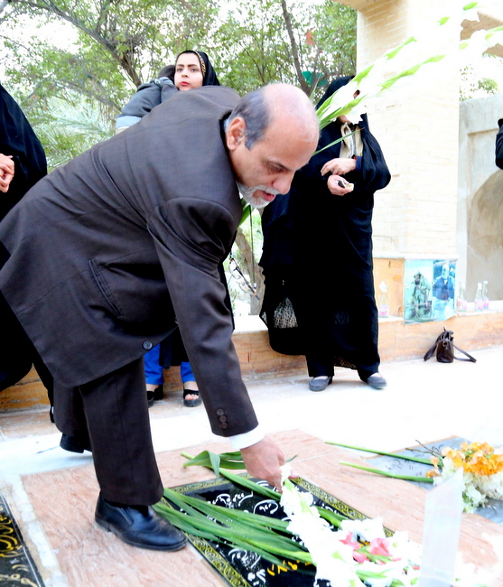 غباروبی گلزار شهدا 14