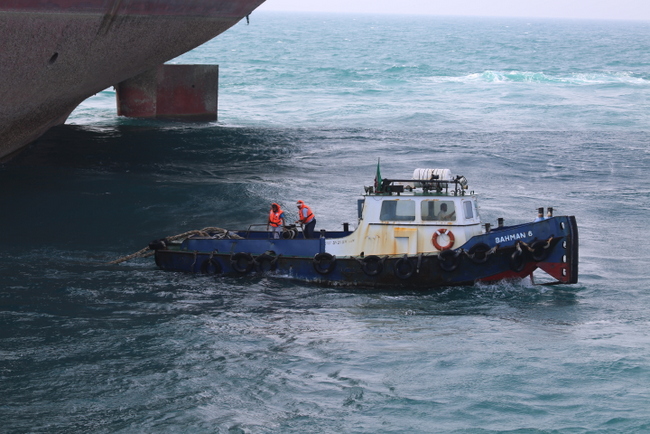 پهلودهی نفتکش 8