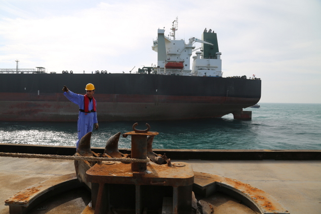 پهلودهی نفتکش 10