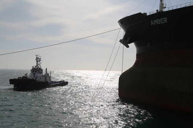 پهلودهی نفتکش 16