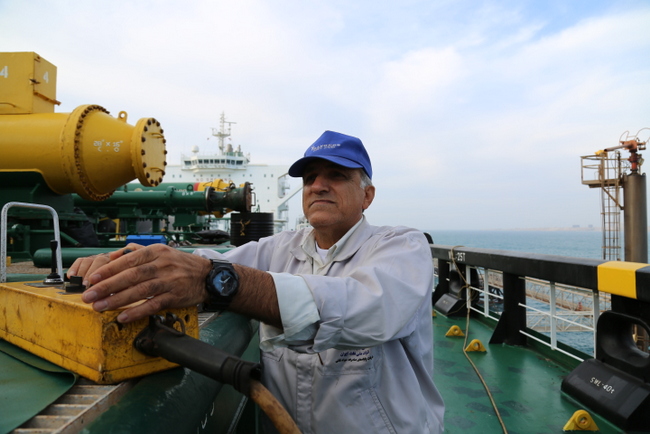 پهلودهی نفتکش 10