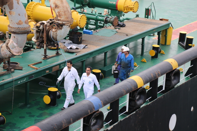 پهلودهی نفتکش 14