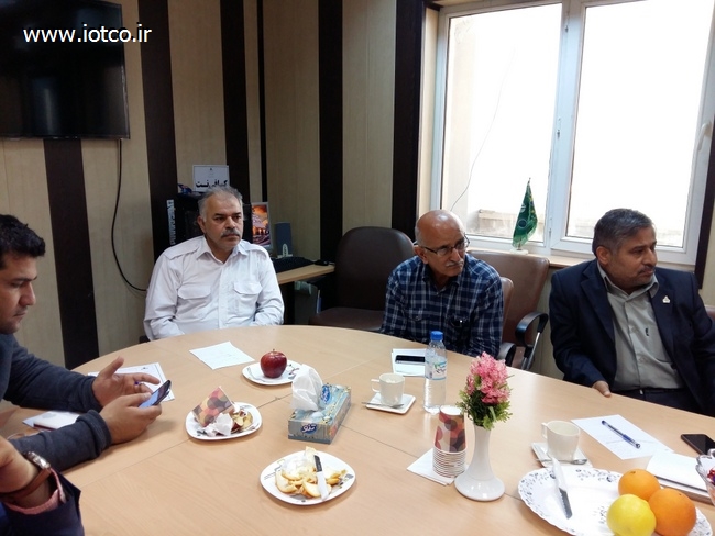 نشست با معتمدین خارگ 3