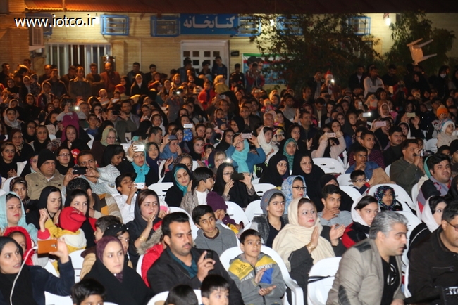 جشن انقلاب 4