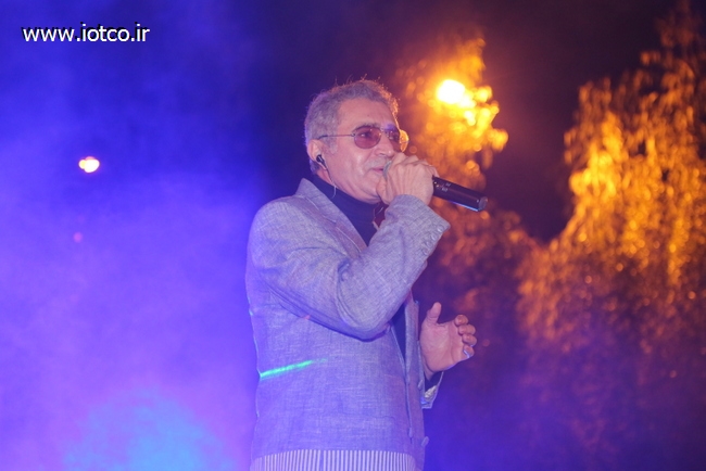 جشن انقلاب 19