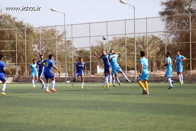 فوتبال دهه فجر 16