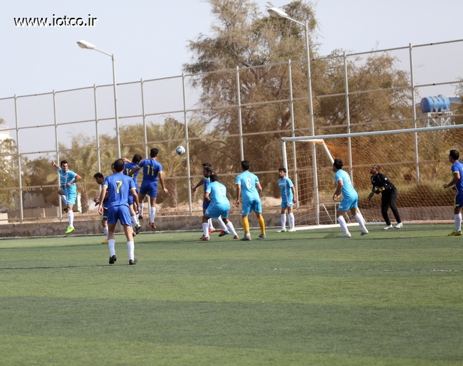 فوتبال دهه فجر 17
