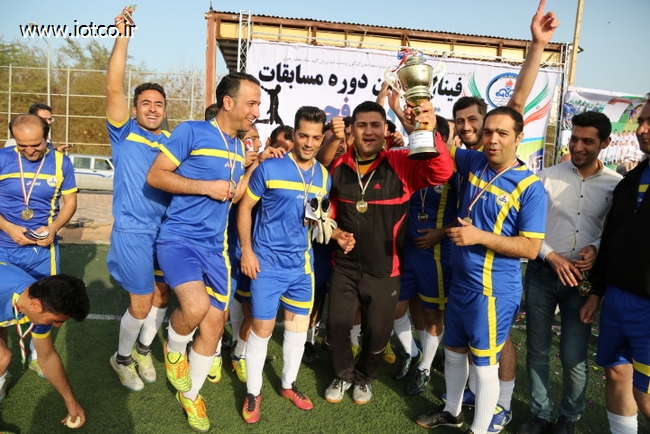 فوتبال دهه فجر 66