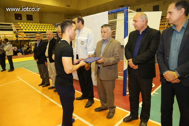 مسابقه کشتی 65