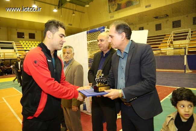 مسابقه کشتی 69