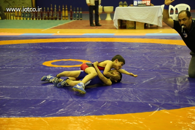 مسابقه کشتی 16