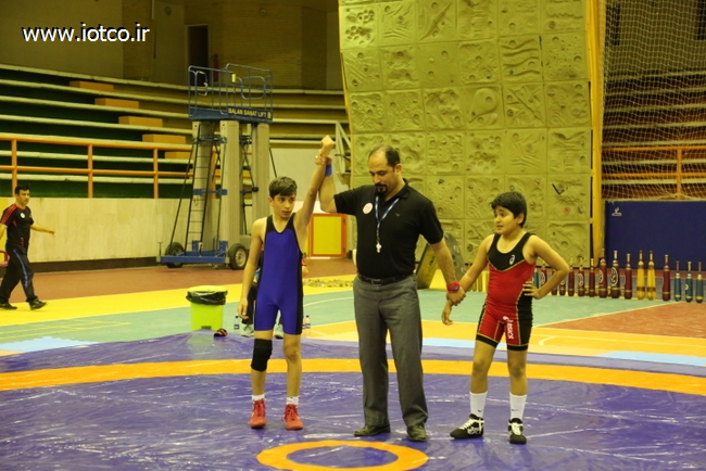 مسابقه کشتی 19