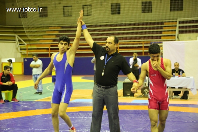 مسابقه کشتی 27
