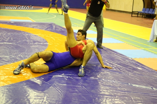 مسابقه کشتی 41