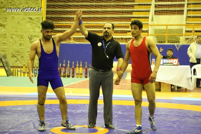 مسابقه کشتی 42