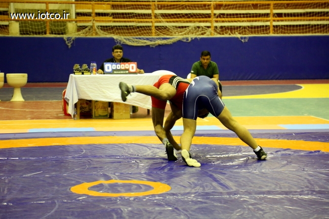 مسابقه کشتی 48