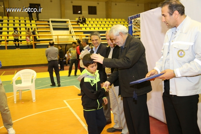 مسابقه کشتی 61